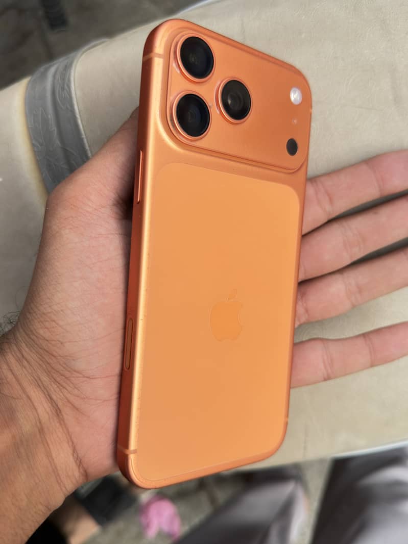 Apple iPhone 17 Pro Max 0