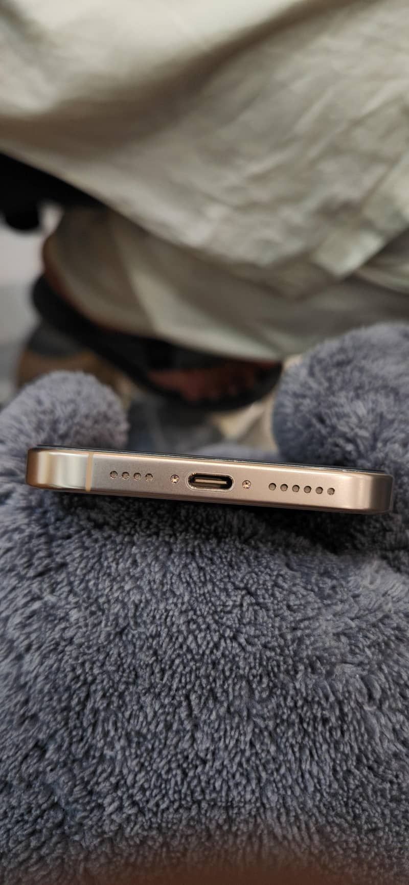 Apple iPhone 16 Pro Max 3