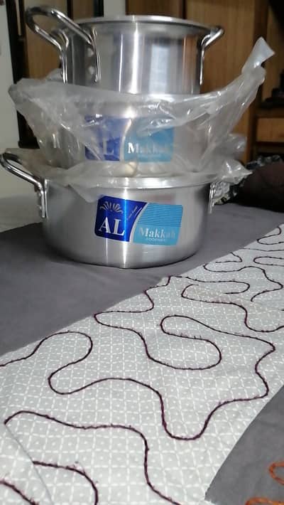 New pots silver steel