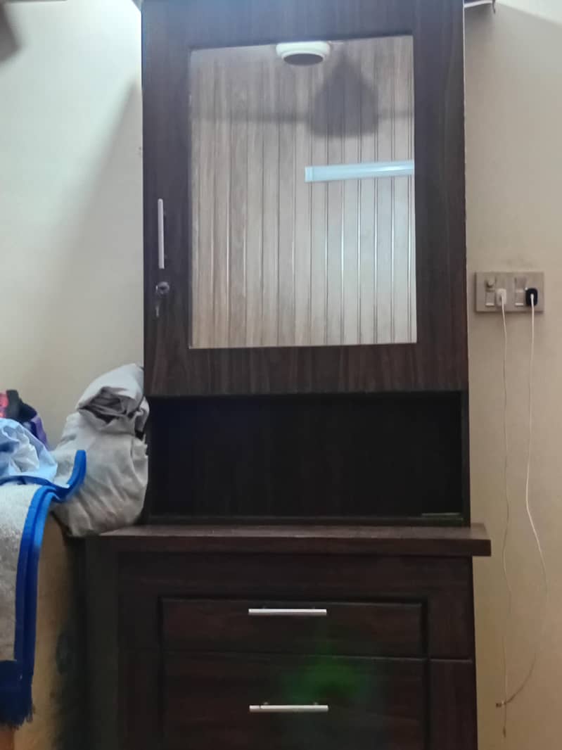 Dressing Table 0