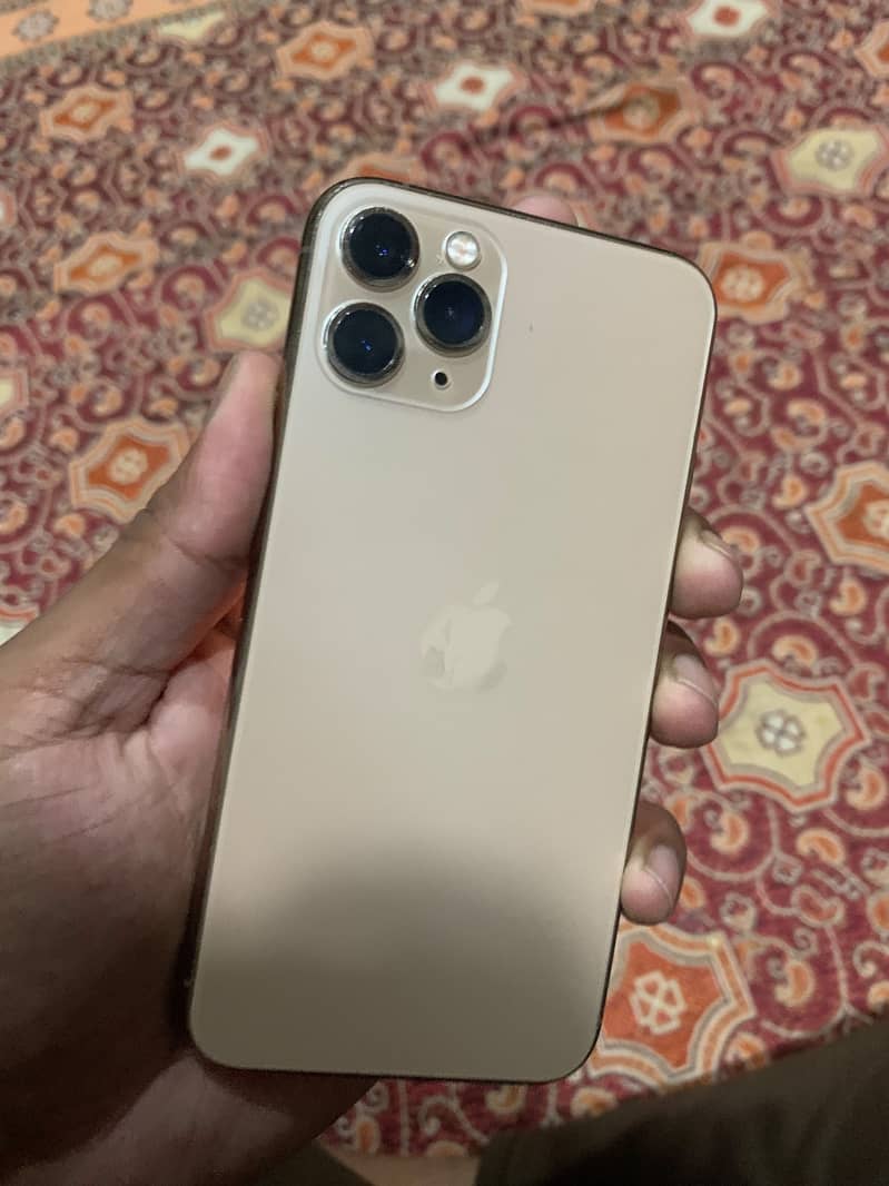 Apple iPhone 11 Pro 2