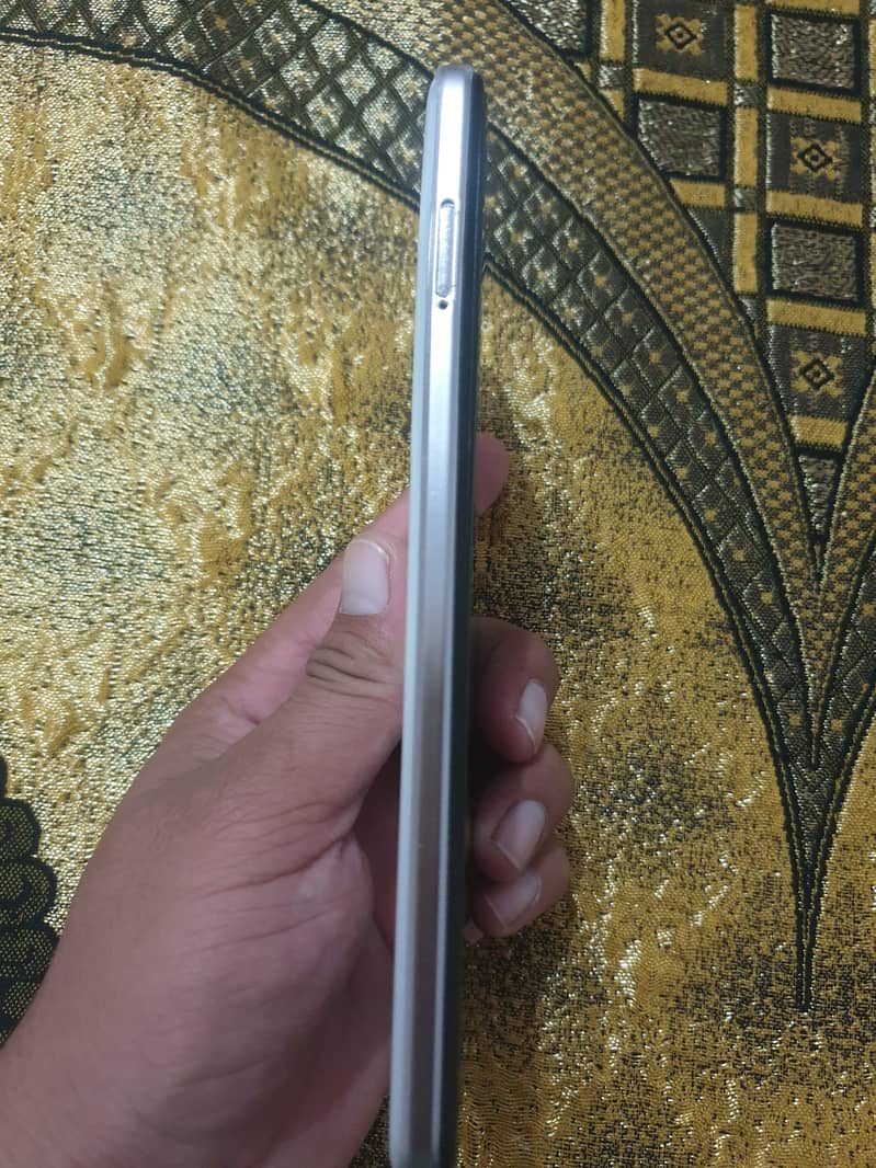 Tecno Camon 18P 1