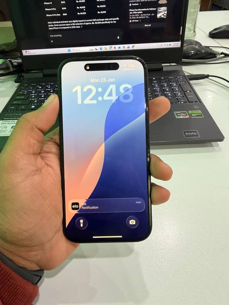Apple iPhone 15 JV 0