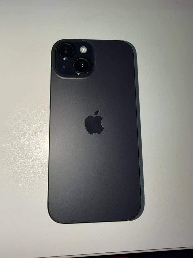 Apple iPhone 15 JV 1