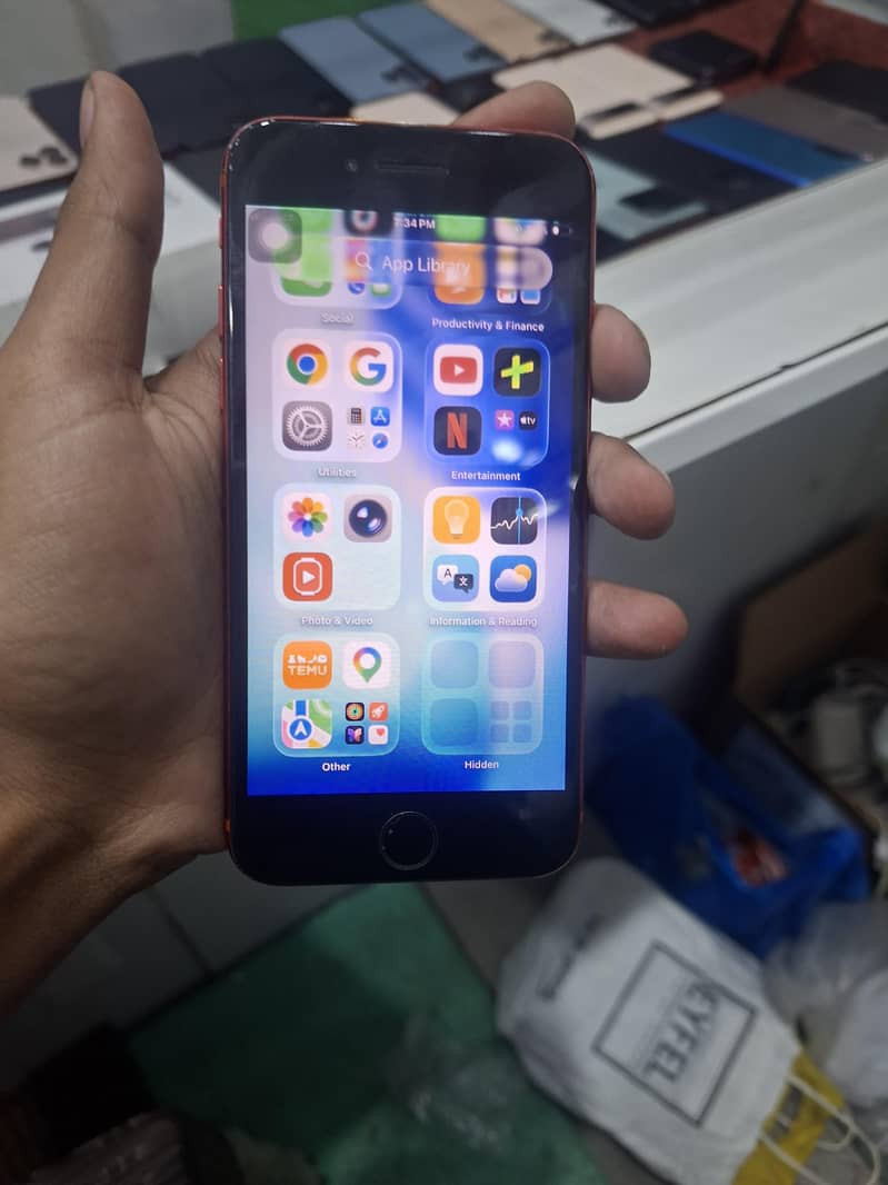 Apple iPhone SE 2 1