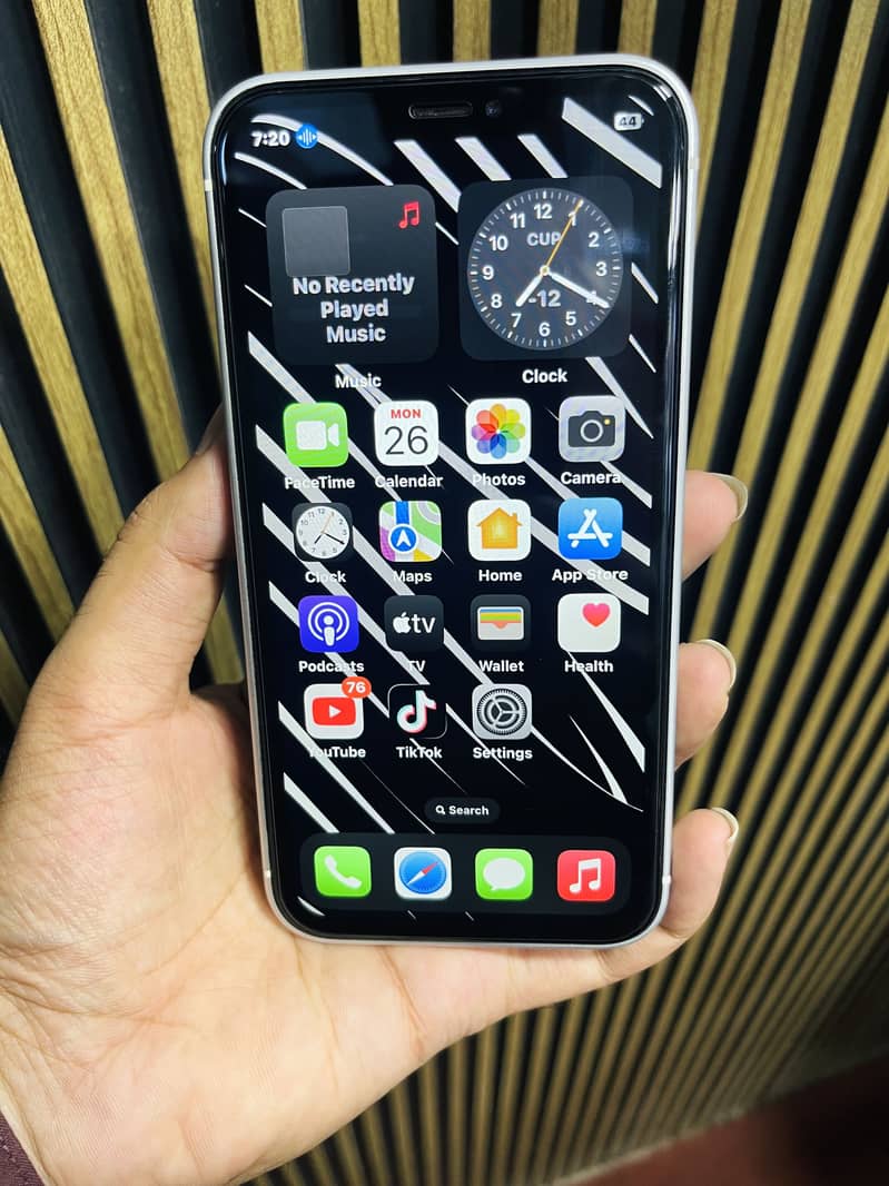 Apple iPhone 17 Pro 4