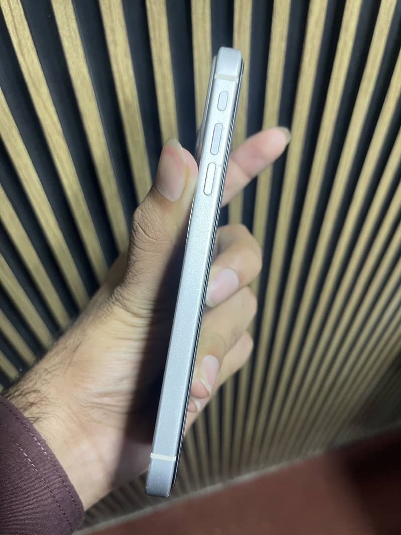 Apple iPhone 17 Pro 6