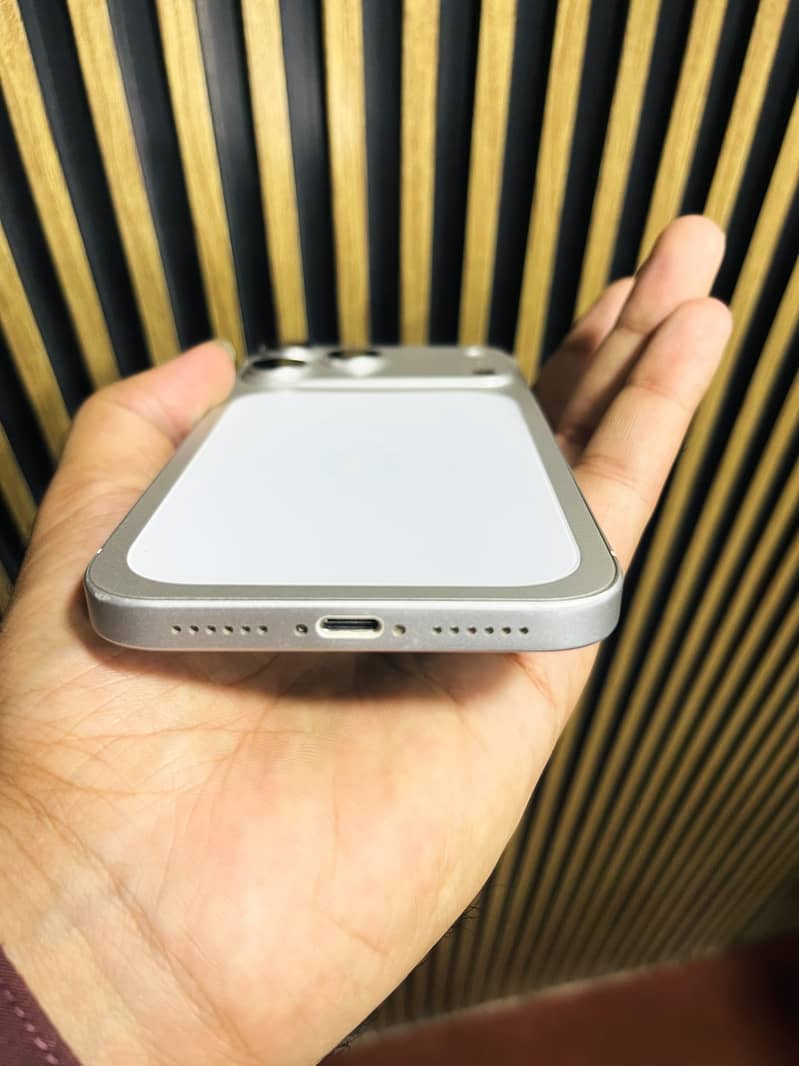Apple iPhone 17 Pro 7