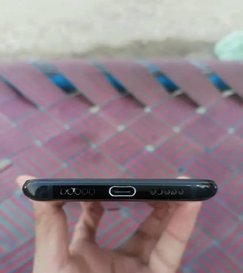 One Plus 6T 4