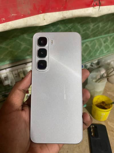 Infinix Hot 60i