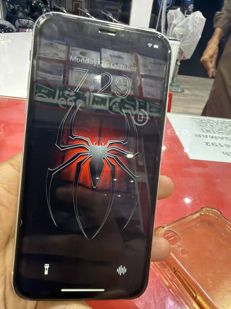 Apple iPhone XR 1