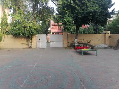 2 Kanal House for Silent Office off MM Alam Road