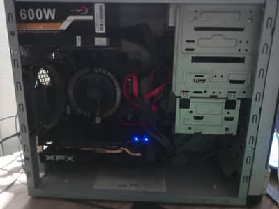 i5 10th  | 16gb ddr4 | 500gb ssd | Rx 590 8gb | 1080p monitor
