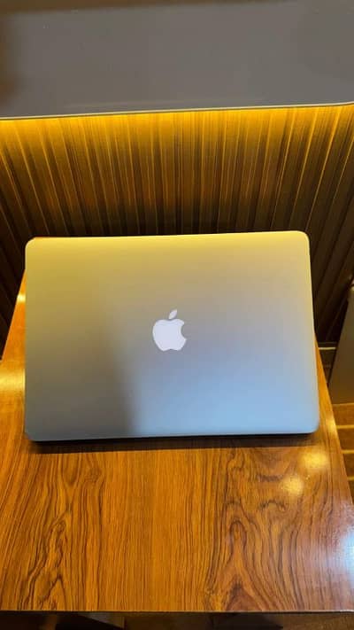 (MacBook Air 2017 Core i7 )