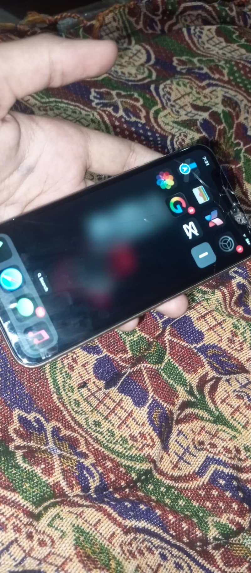 Apple iPhone XS 1