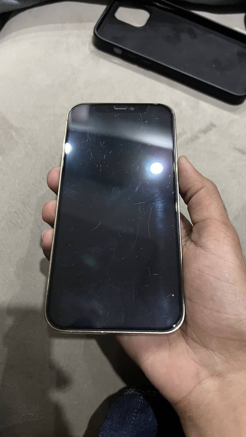 Apple iPhone 12 Pro 3