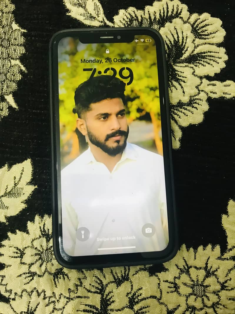 Apple iPhone X 4