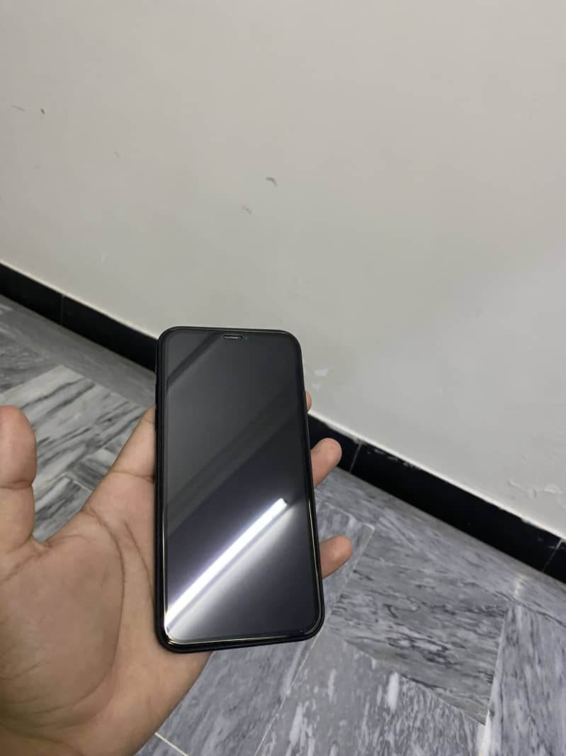 Apple iPhone XR 5