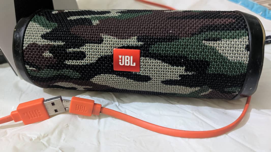 original JBL flip4 2