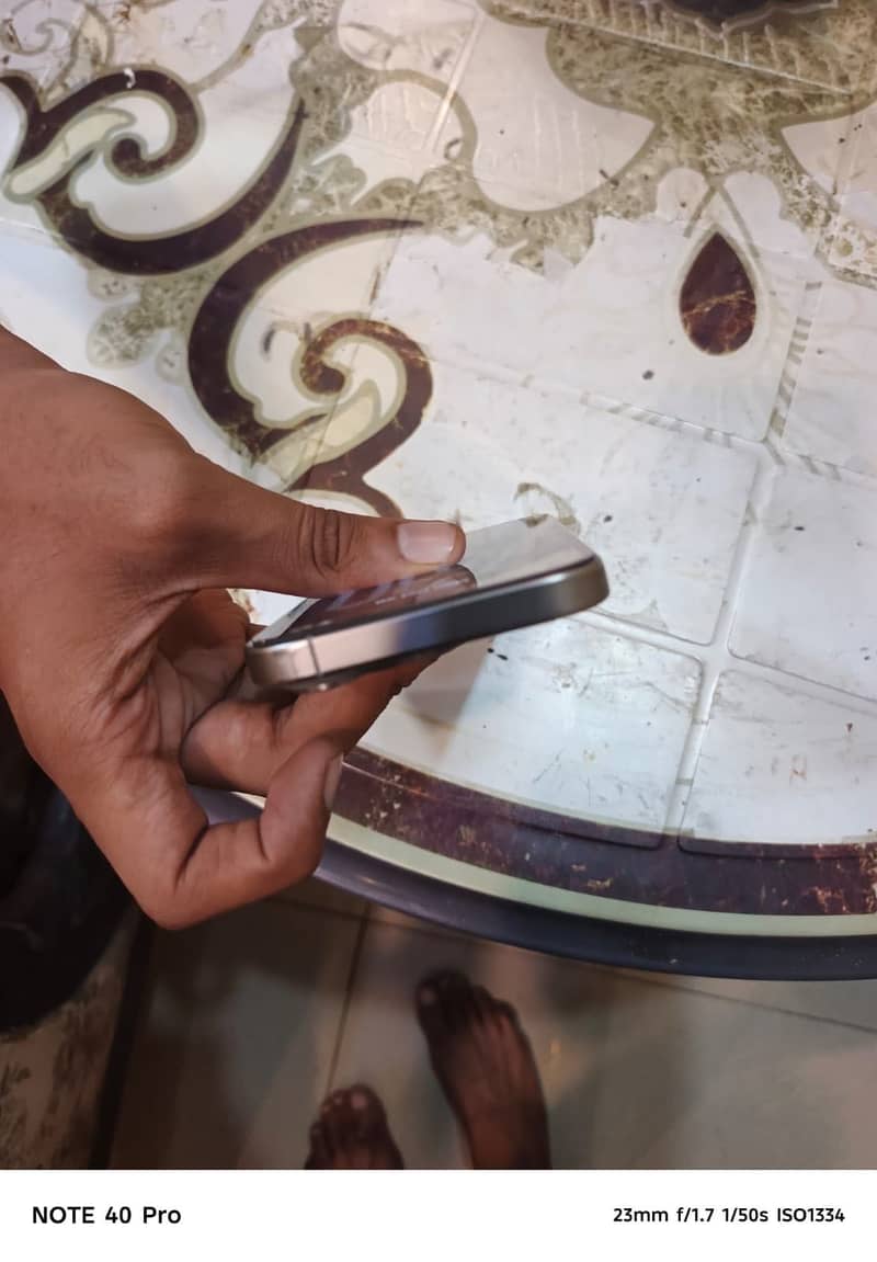 Apple iPhone 15 Pro jv 3