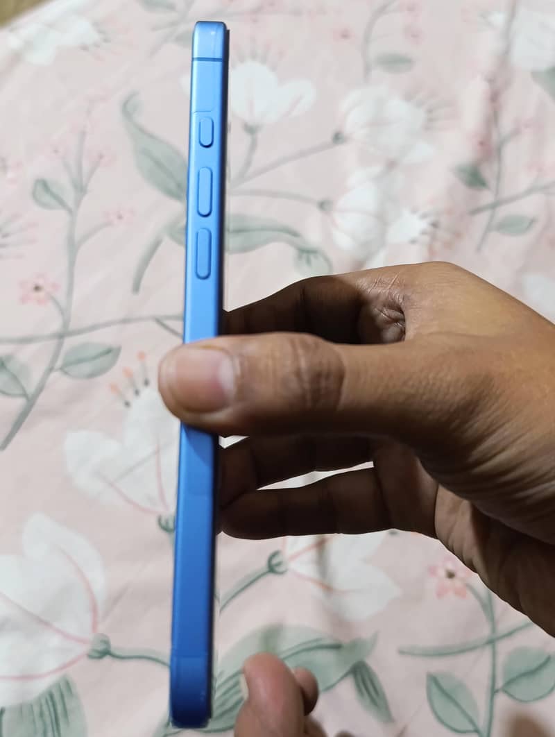 Apple iPhone 16 Plus JV 5