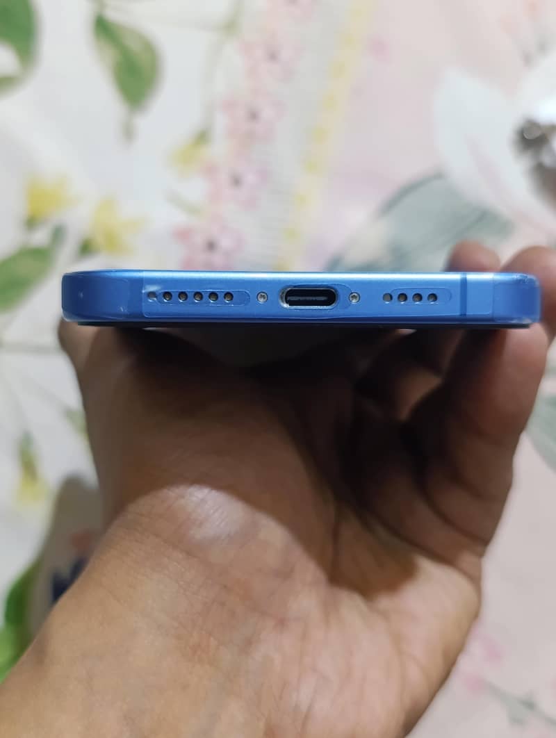 Apple iPhone 16 Plus JV 6