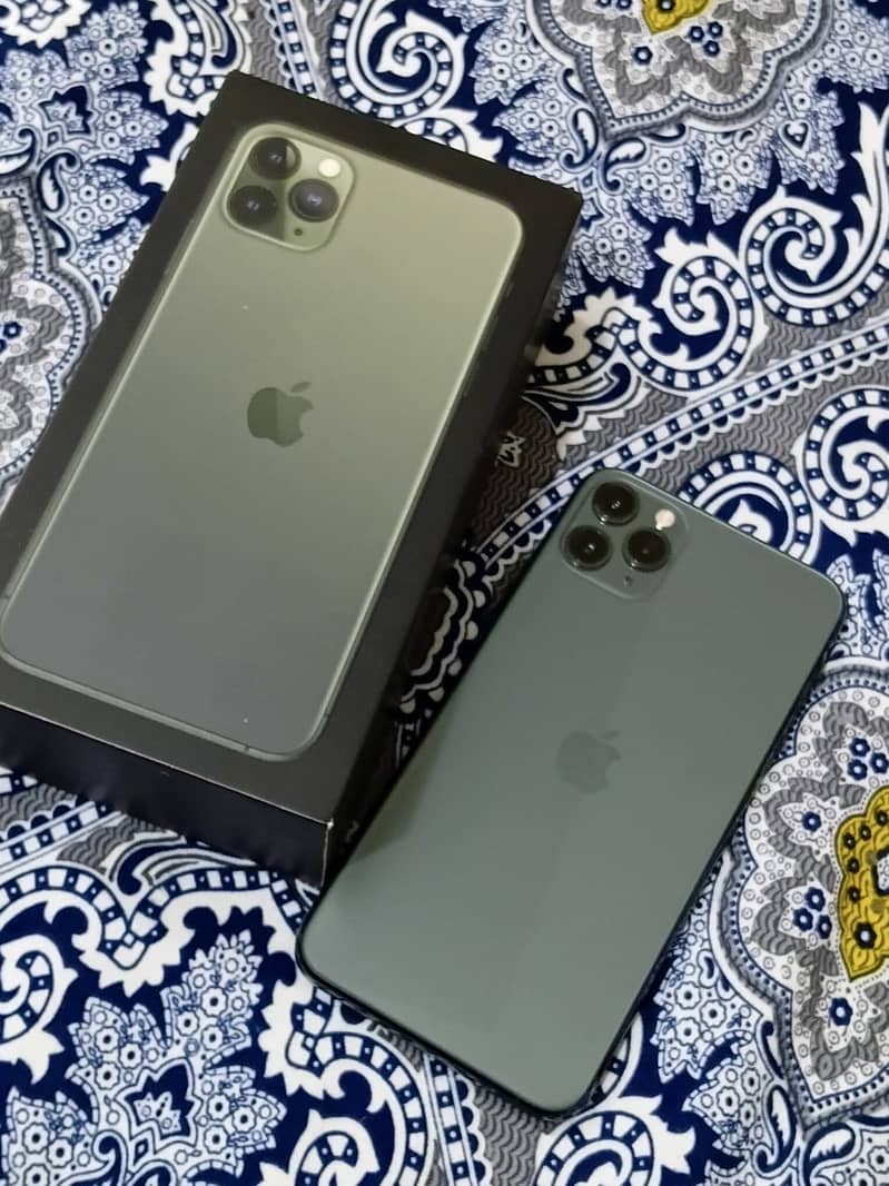 Apple iPhone 11 Pro Max 4