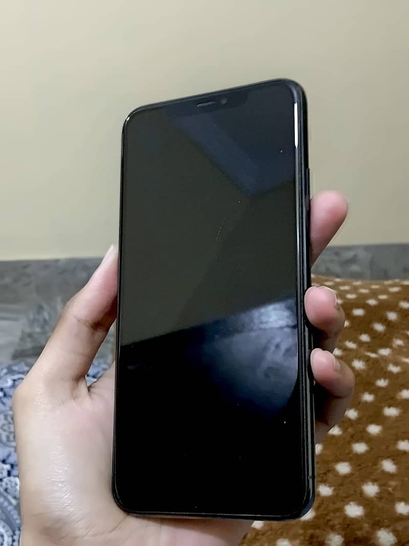 Apple iPhone 11 Pro Max 7