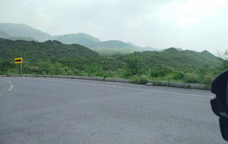 Plot For Sale,600 GZ 2
