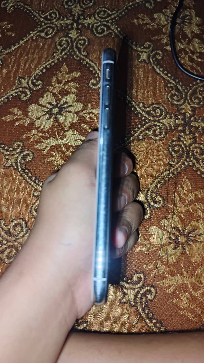 Apple iPhone X 2