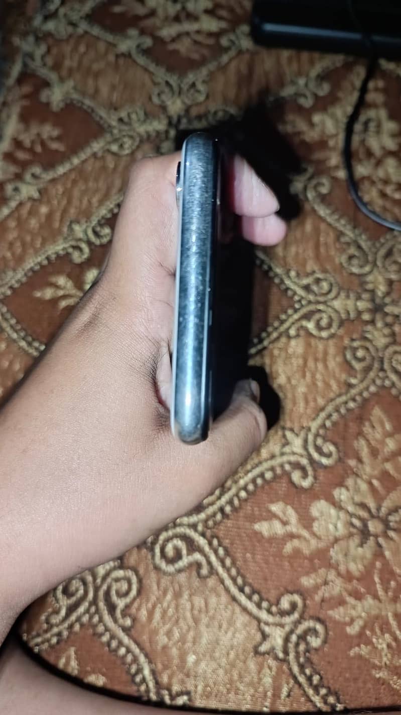 Apple iPhone X 5