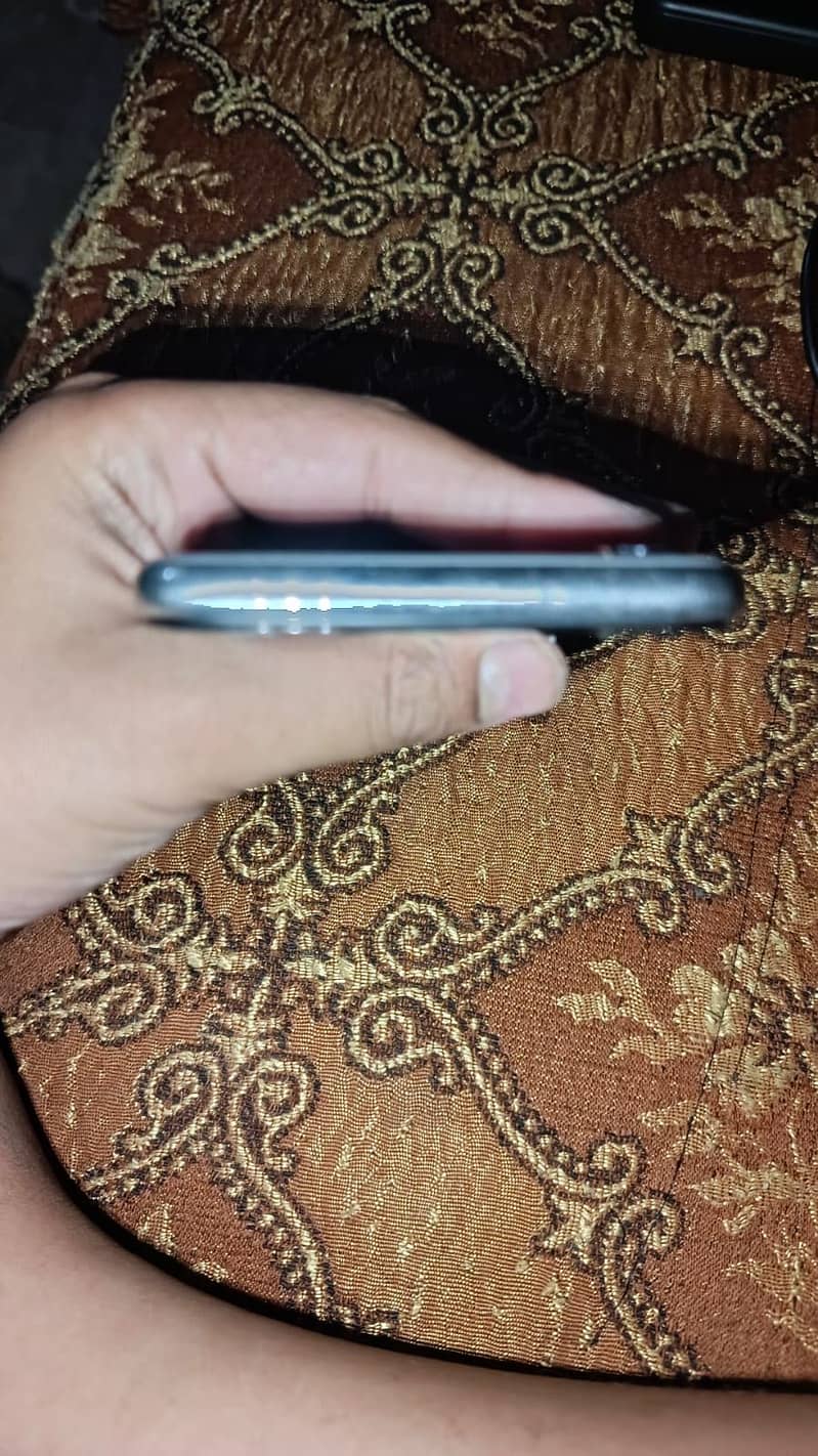 Apple iPhone X 6