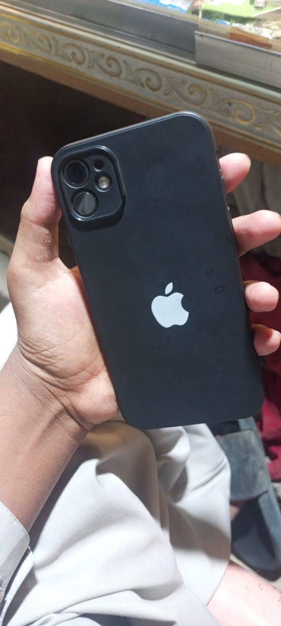 Apple iPhone 11 0