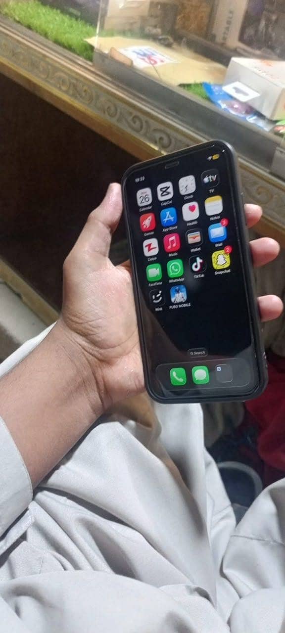 Apple iPhone 11 1