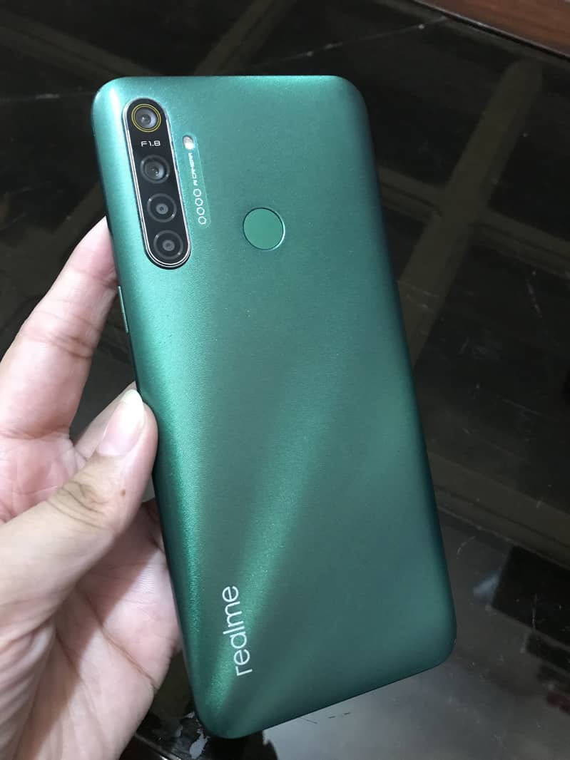 Realme 5i 4