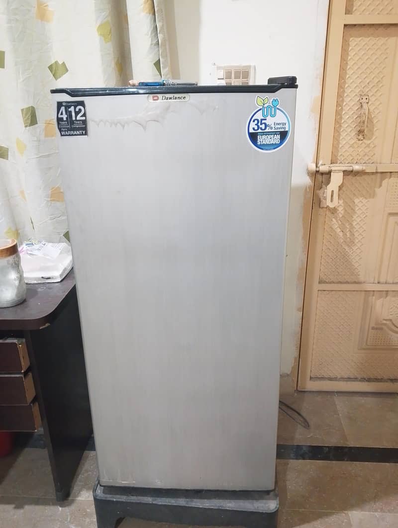 DAWLANCE FRIDGE 0