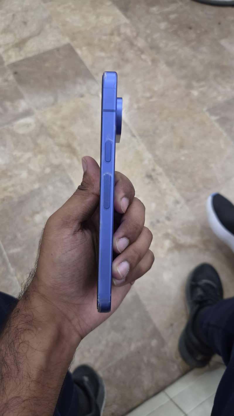 Google Pixel 10 - Mobile Phones - 1120906516