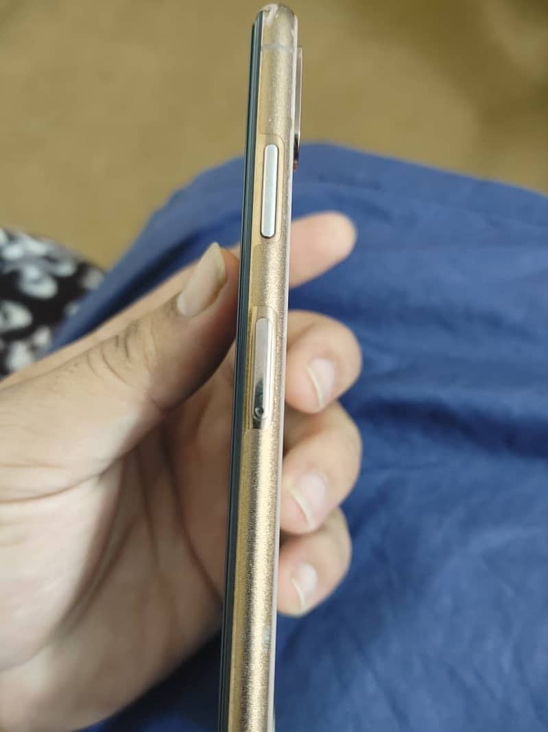 Iphone xs max 0
