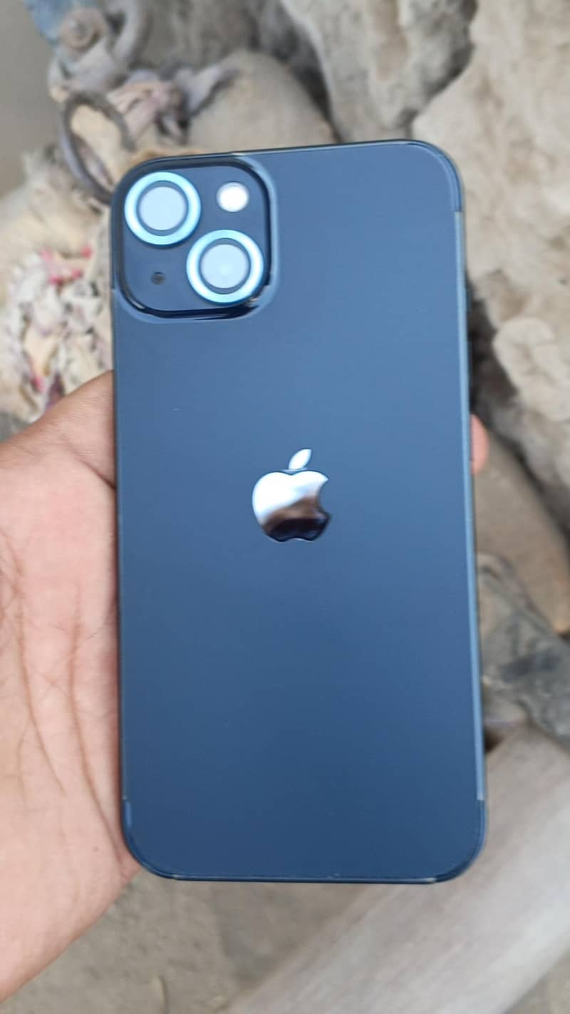 Apple iPhone 13 4