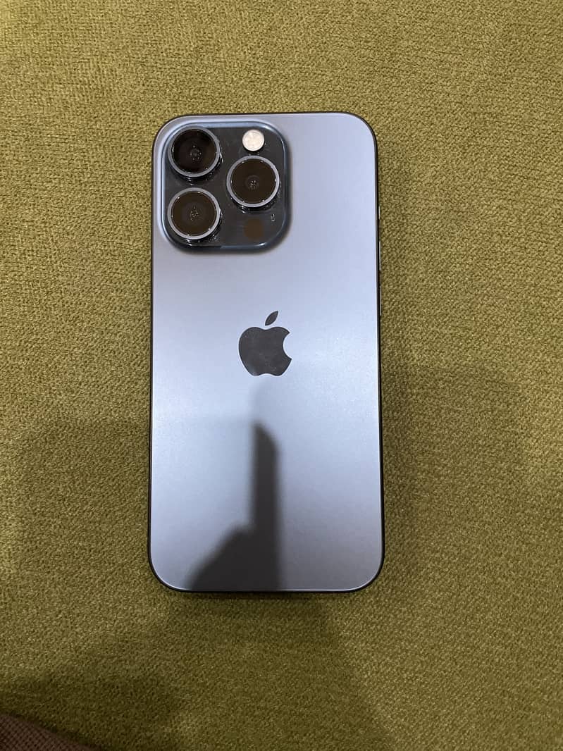 Apple iPhone 15 Pro 1
