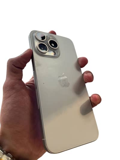  iphone 15promix JV white titinum 256GB 87bh 431cc