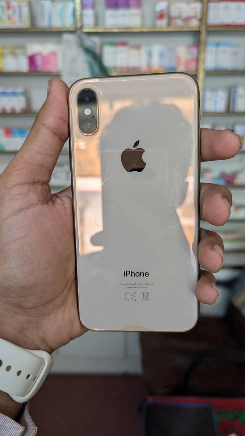 Apple iPhone XS 5