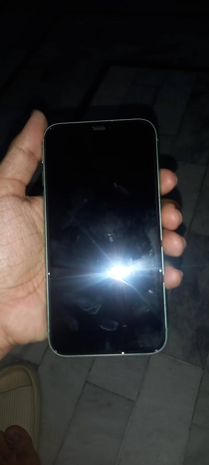 Apple iPhone 11 4
