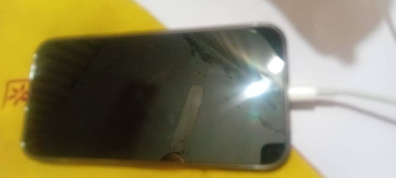 Apple iPhone 14 Pro Max 1