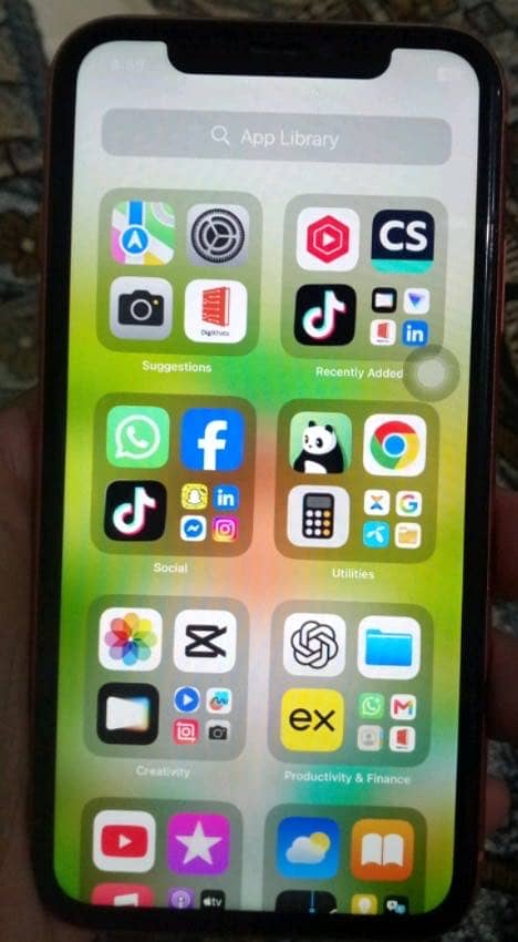 Apple iPhone XR 4