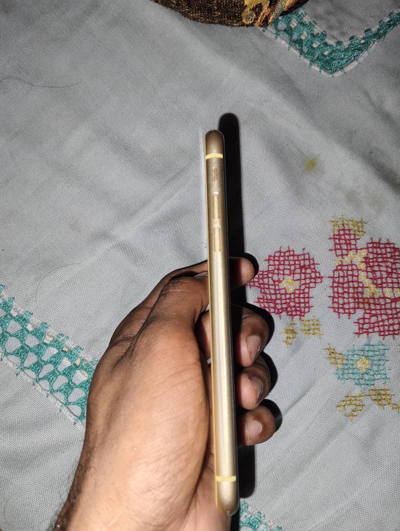 Apple iPhone XR 1