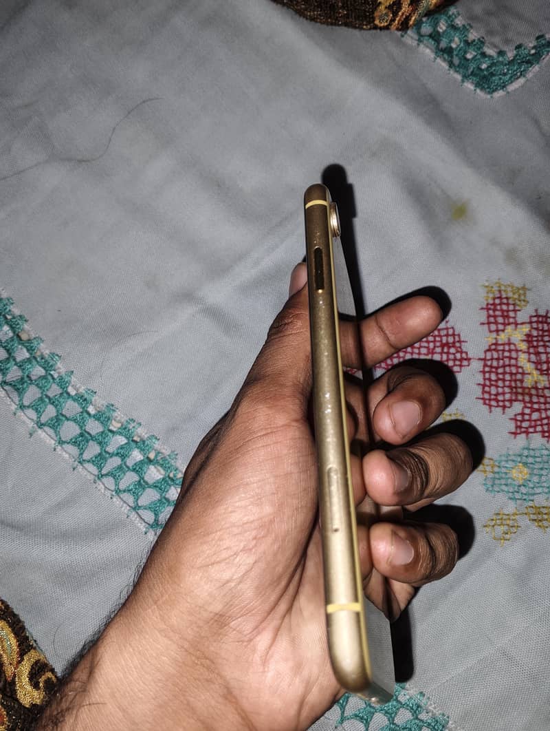 Apple iPhone XR 2