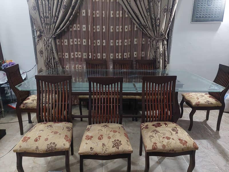 Dining Table and 8 chairs 1