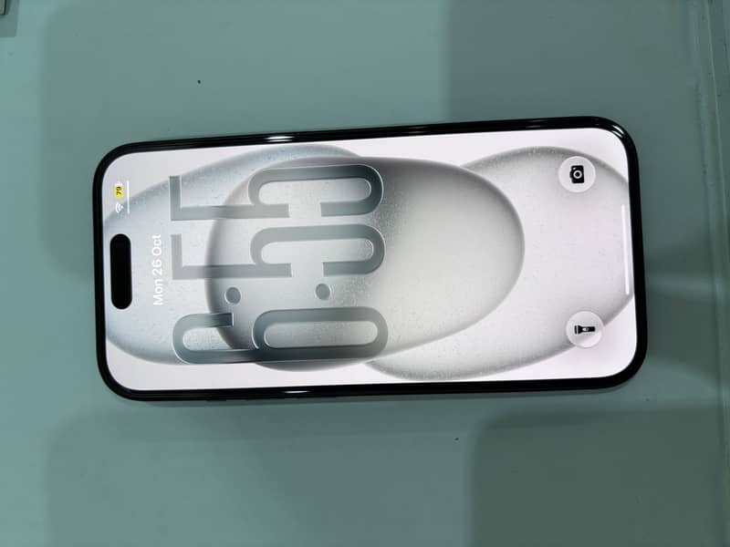 Apple iPhone 15 4