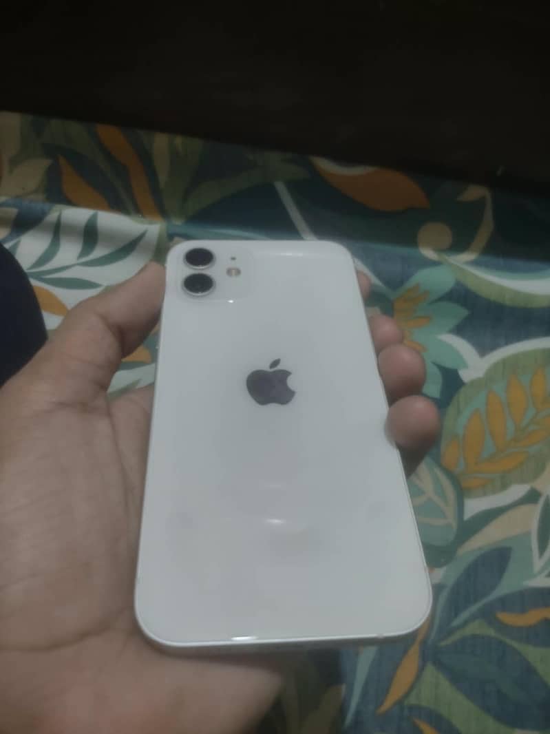 Apple iPhone 12 3